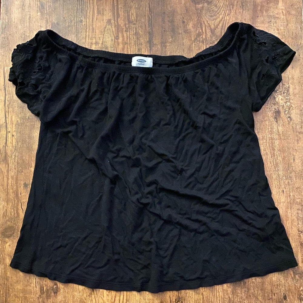 Old Navy black off the shoulder shirt with sleeve cutouts